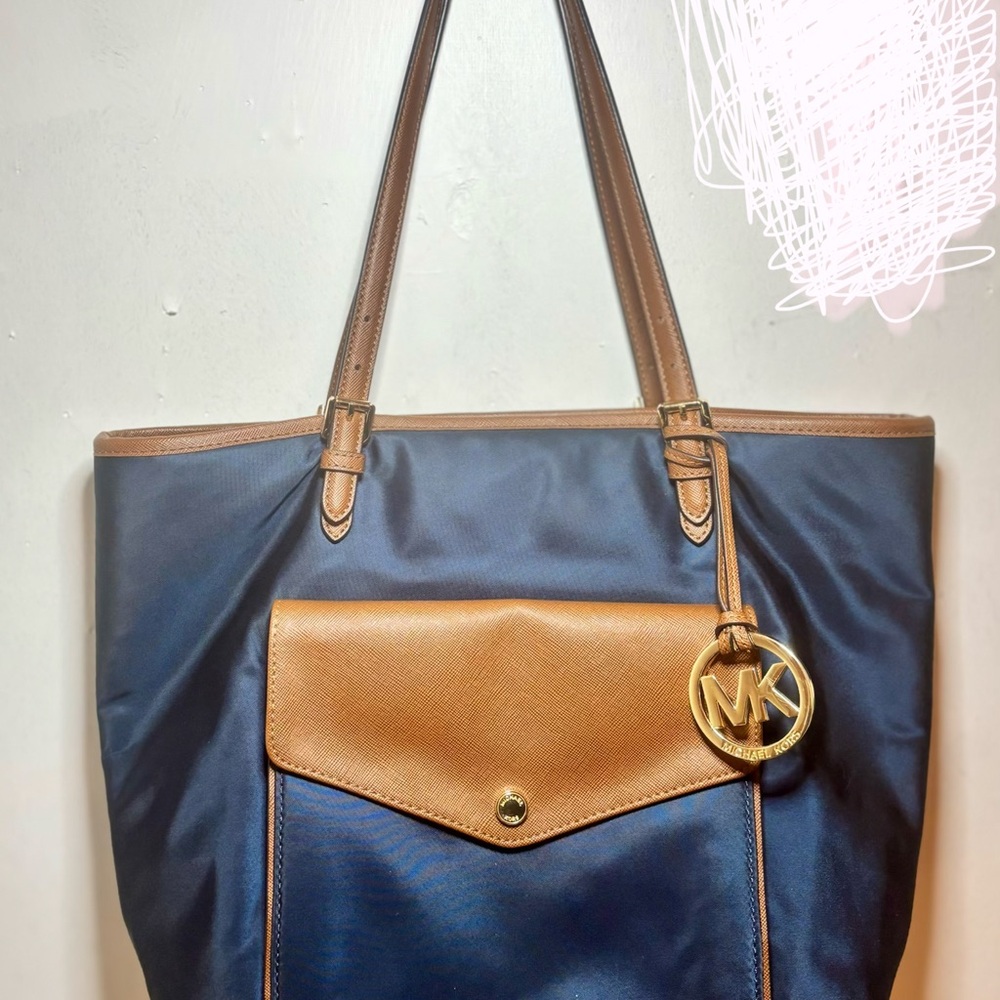 Michael Kors Jet Set large nylon tote